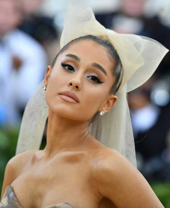 Ariana Grande opens up about her fascination for Jim Carrey