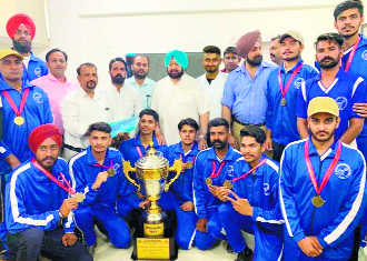 CM honours state netball team on winning national c’ship