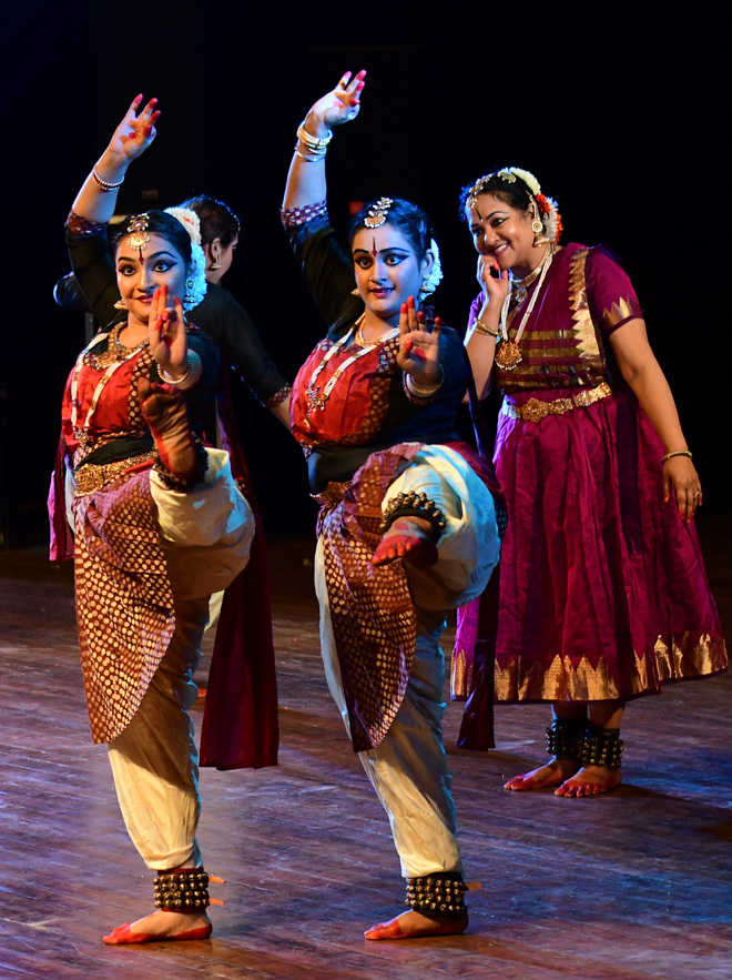 Classical dancers enthral audience