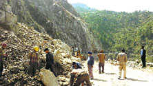 Landslide damages dozen houses in Doda
