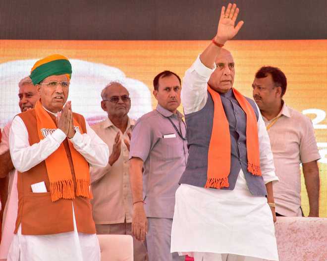 Rajnath says time to review Art 370, 35A