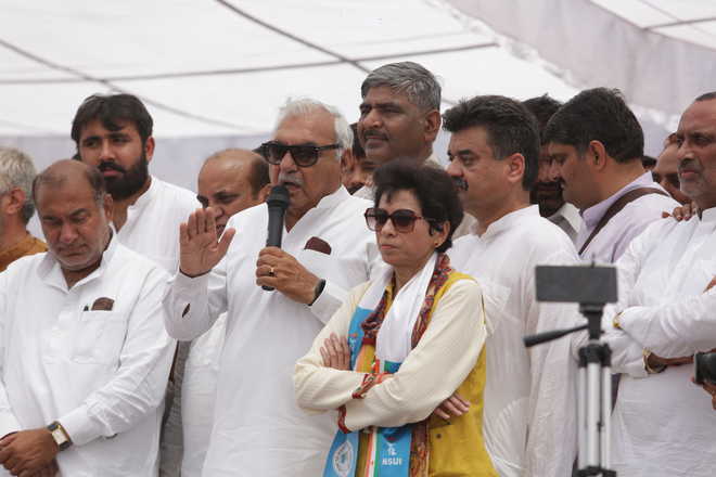 Hooda by side, ‘younger sister’ Selja files papers