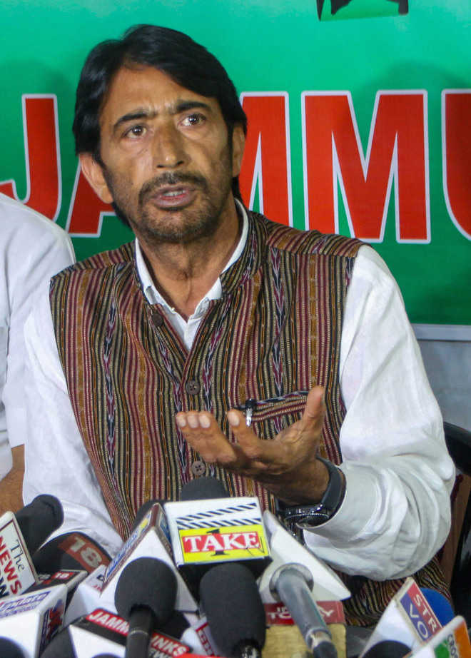 Congress capable of defeating communal forces, says Mir