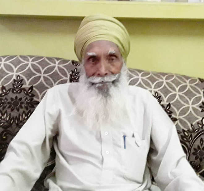 76-year-old farmer files nomination as Independent