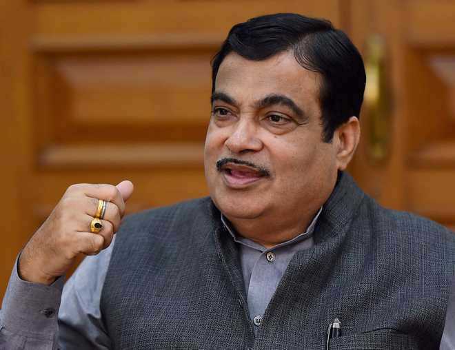 Gadkari complains of uneasiness during poll rally in Himachal