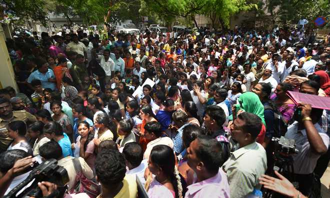 Hundreds of students miss NEET exam in Karnataka due to train delay - The  Tribune