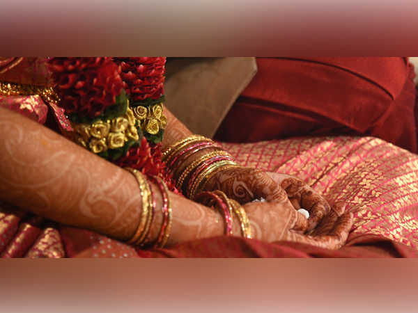 Marriage of 13-yr-old girl foiled in Maharashtra