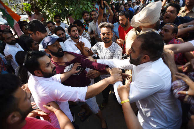 SAD-BJP, Cong workers clash in front of polling station