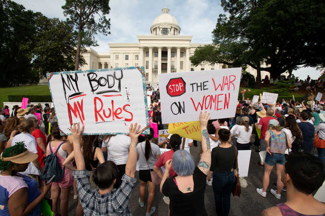 Hundreds protest strict Alabama abortion law