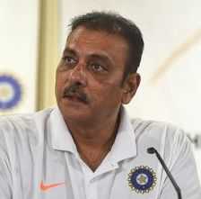 MSD has a massive role to play: Shastri