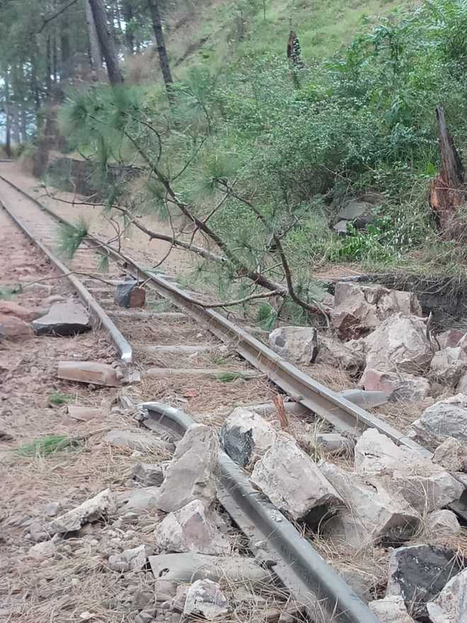 Boulders damage Shimla track