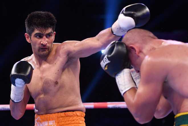 Vijender is scared of me, says British boxer Amir Khan