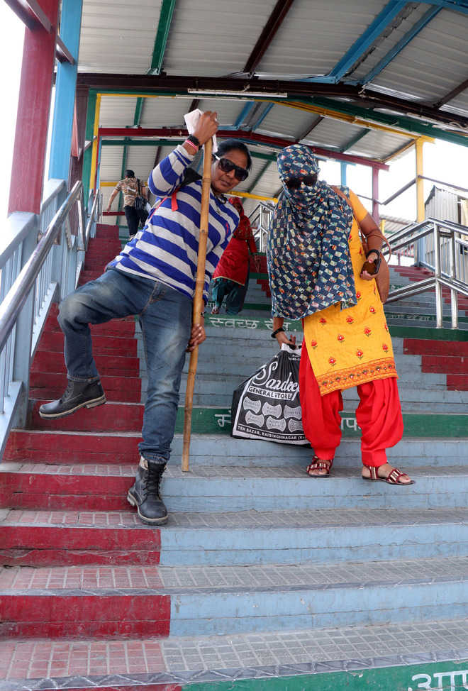 City rly station platform sans ramps for disabled : The Tribune India