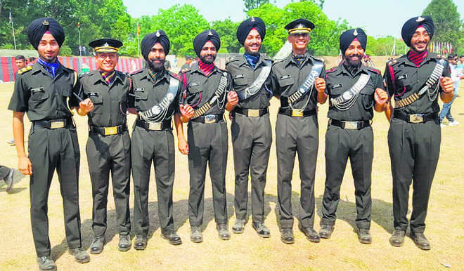 15 from Mohali institute pass out as Army officers