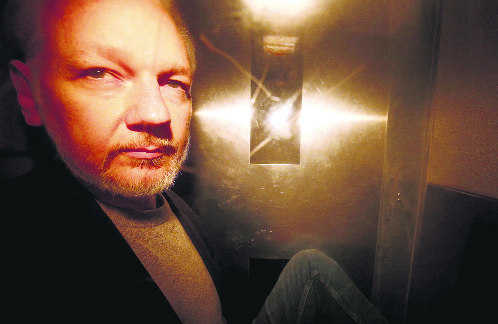 Britain Home Secy signs Assange’s extradition order