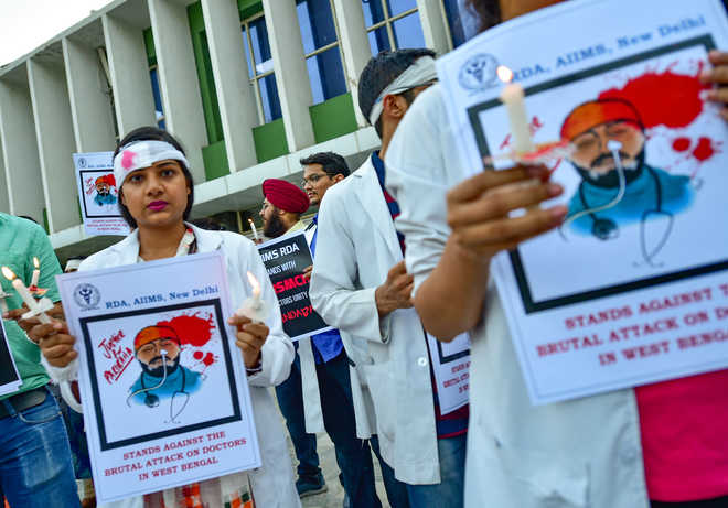 Doctors’ protest: WB Governor Tripathi says Mamata unresponsive