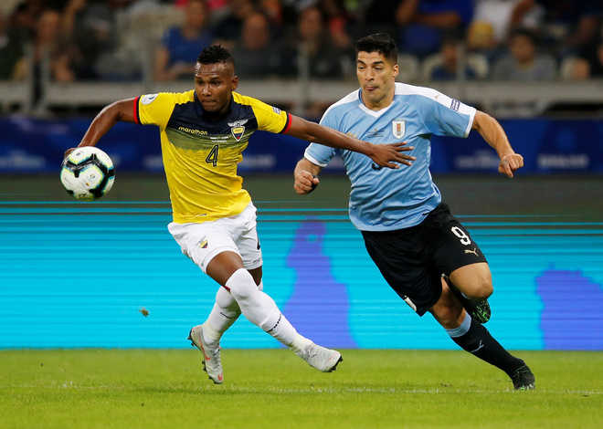 Copa America: Uruguay start with a bang