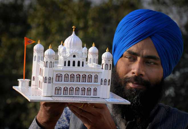 Pak Sikh leader lauds govt for allowing double-entry visa to Kartarpur pilgrims