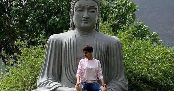 Tahira Kashyap gets massively trolled for sitting on Buddha statue, issues apology