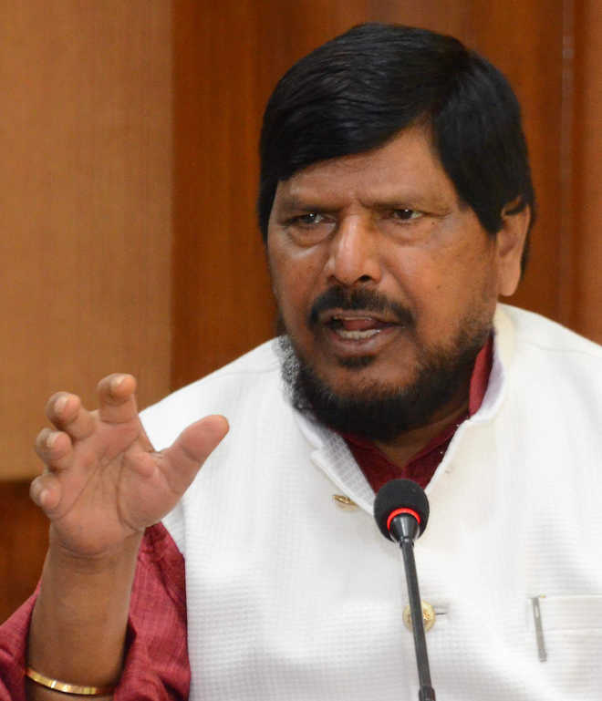 Union minister Athawale uses humour to take dig at Rahul Gandhi