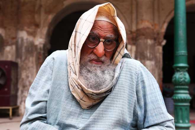 ‘Gulabo Sitabo’: First look of Amitabh Bachchan leaked