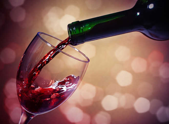 Just one glass of wine may impair sense of control: Study