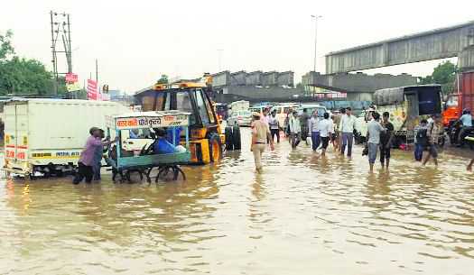 Kejriwal seeks status report on areas prone to waterlogging