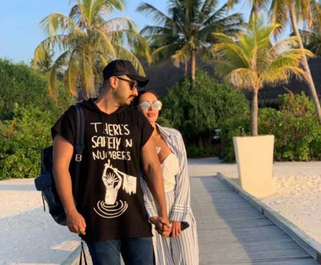 Malaika Arora makes relationship with Arjun Kapoor Instagram official