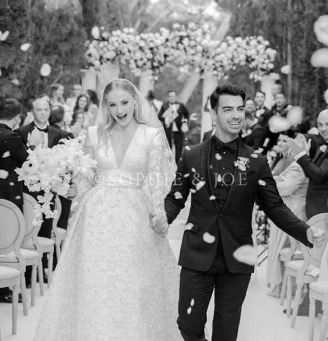 See Sophie Turner and Joe Jonas' First Wedding Photo