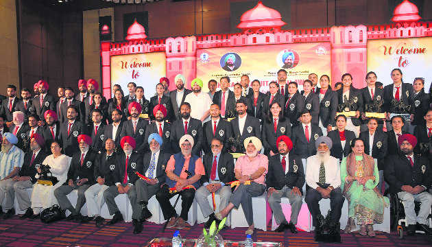 Punjab honours achievers with Maharaja Ranjit Singh Award