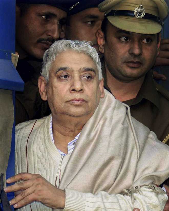 HC refuses to suspend sentence of Rampal’s followers