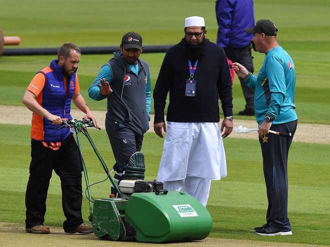 Inzamam steps down as national chief selector