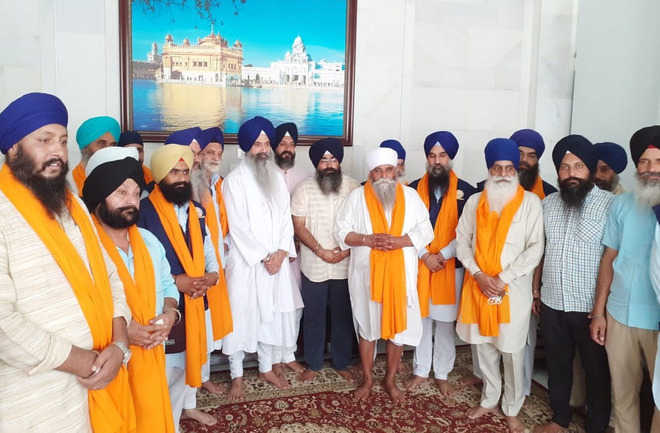 Sikh delegation leaves for Pakistan