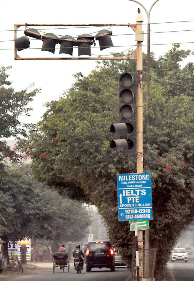 Dysfunctional traffic lights leave residents harried