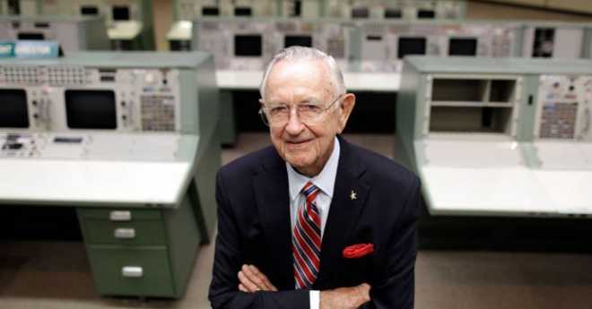 Man who created NASA''s Mission Control dead