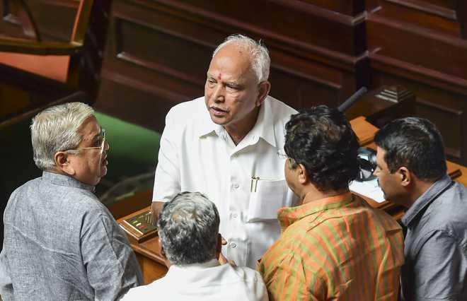 As Speaker decides on resignations, Karnataka may have Prez rule