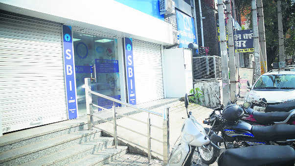 In Hisar, banks not too friendly to physically challenged