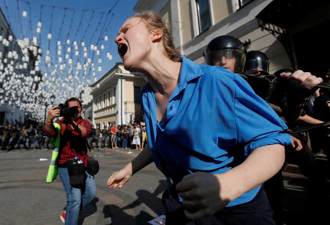 Russia Detains More Than 1000 People In Opposition Crackdown The Tribune India