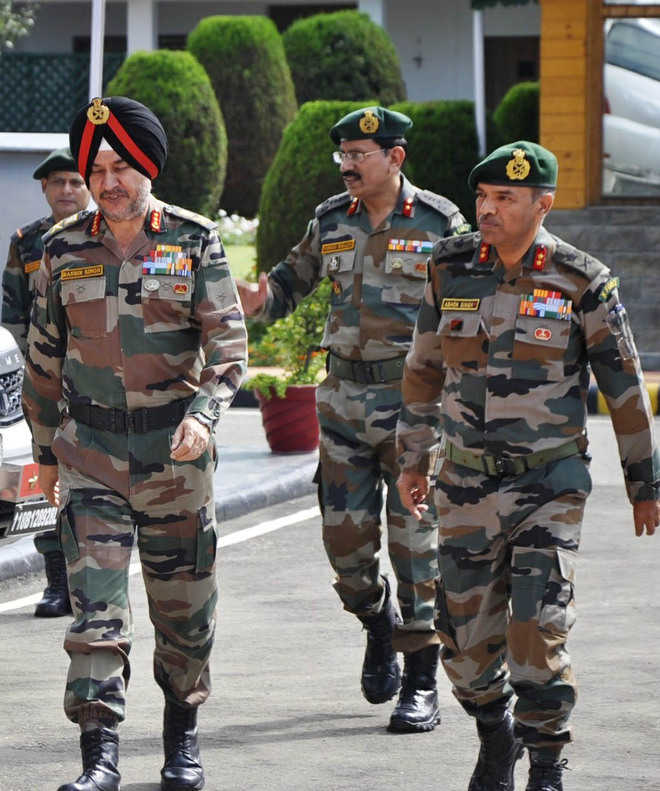 Indian Army unveils new combat uniform : The Tribune India