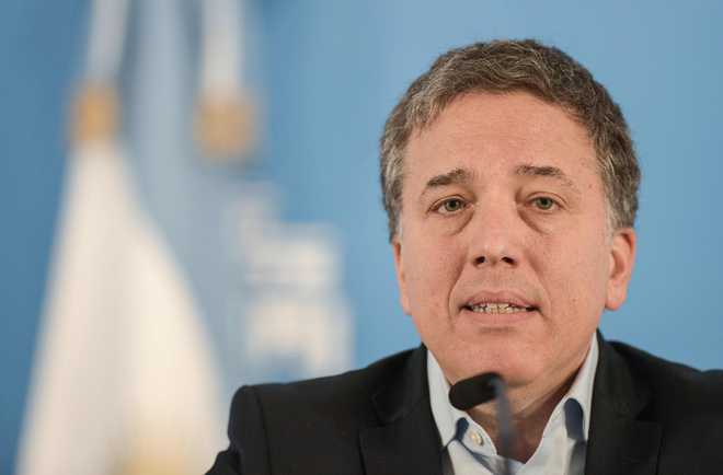 Argentine economy minister resigns amid deepening crisis