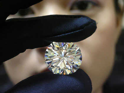 Huge job losses as diamond exports lose sparkle
