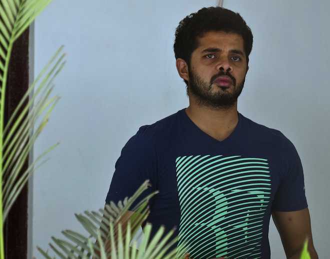 Fire at cricketer Sreesanth''s house; wife, children rescued