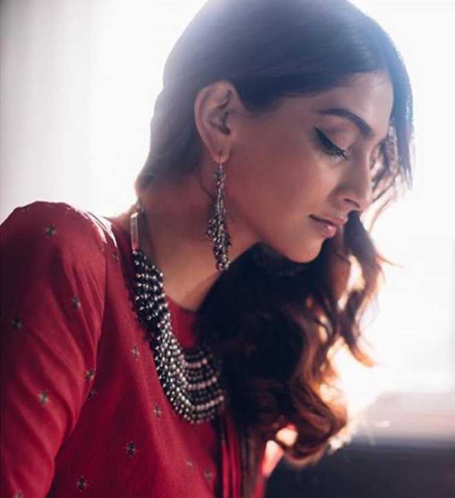 Sonam Kapoor reveals she is iodine deficient, asks fans to add table salt in their diet