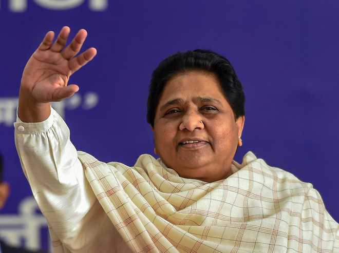 By visiting Kashmir, Cong gave Centre chance to ‘play politics’: Mayawati