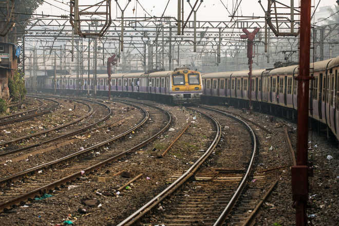 After miscreants injure more than 100 passengers, CCTVs along Mumbai train tracks