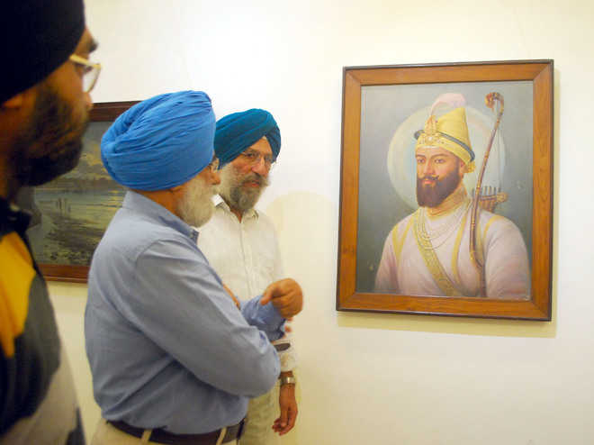7 art teachers honoured at birth anniv of Thakar Singh