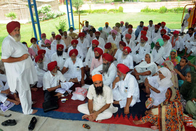 Freedom fighters’ kin protest over demands