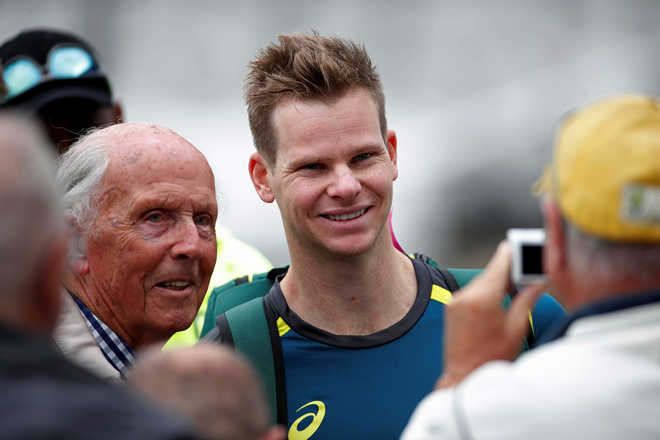 Ashes retained, Australia go for series triumph