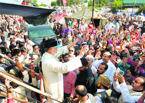 Pakistani cleric Tahirul Qadri quits politics, resigns from party