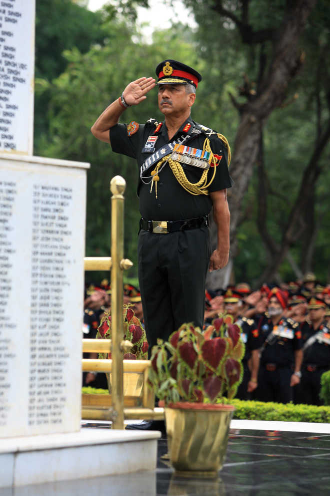 Raising day: Tributes paid to martyrs at Western Command